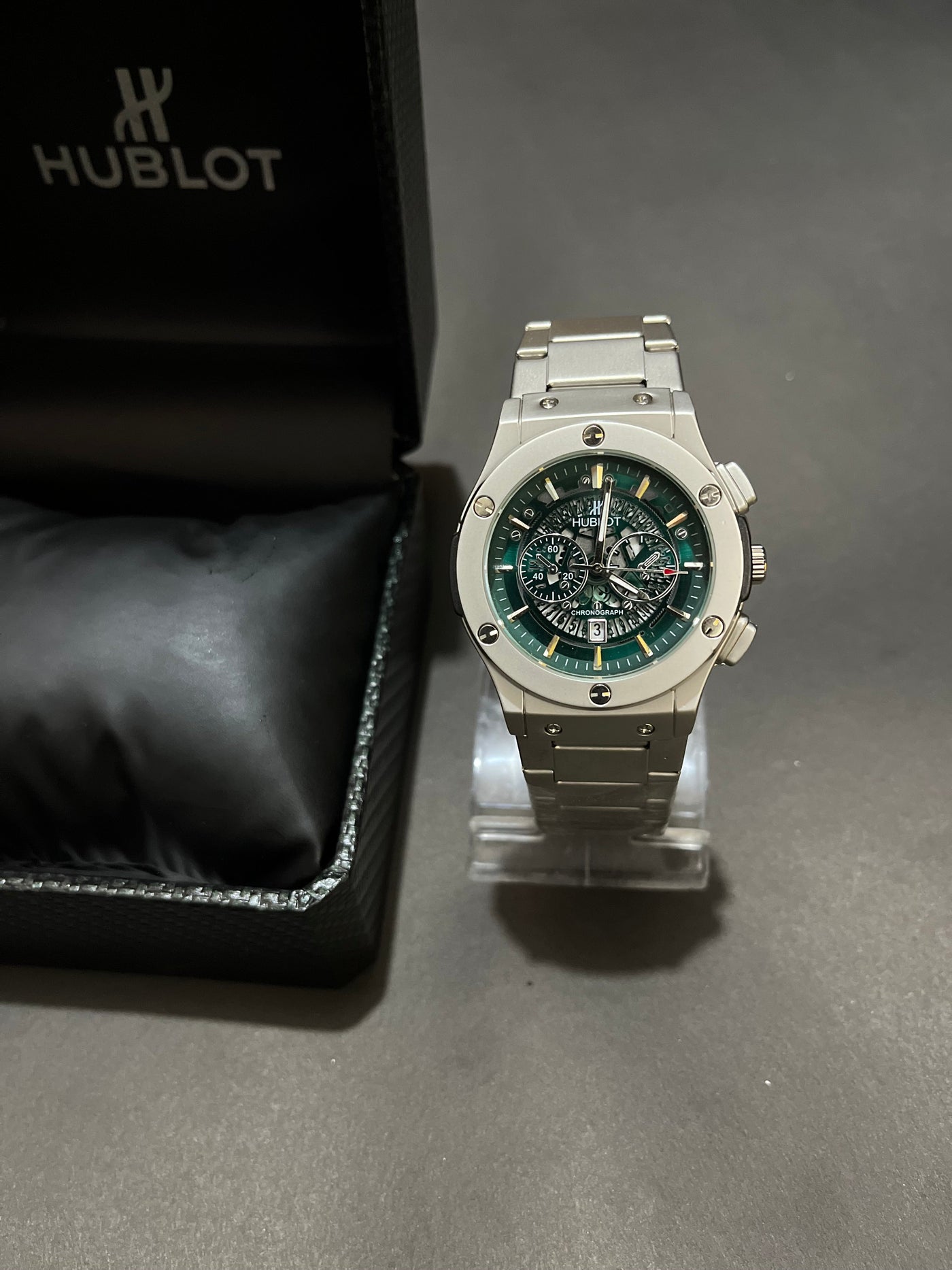 Hublot Chronograph – Water-Resistant Stainless Steel Luxury Watch with box